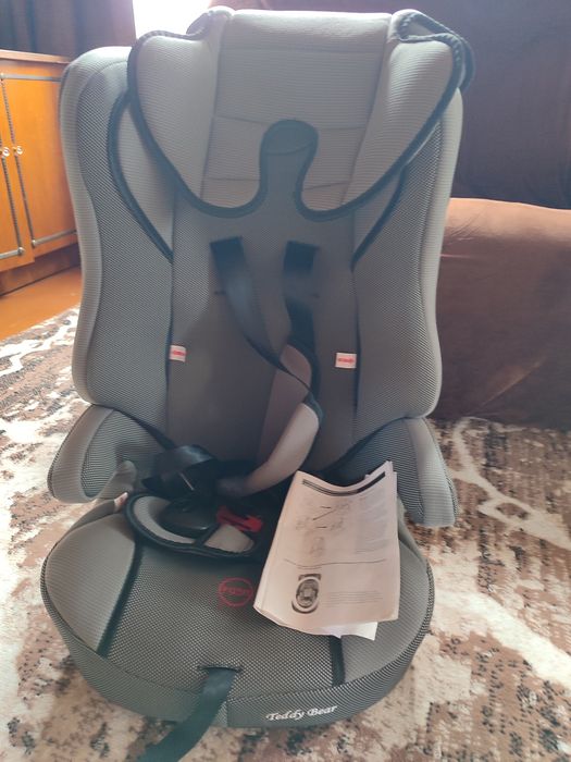 Продам новое детское автокресло