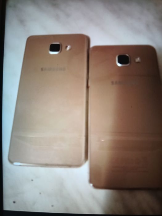 Samsung A5. 16Gb 2Gb dualsim .. display defect
