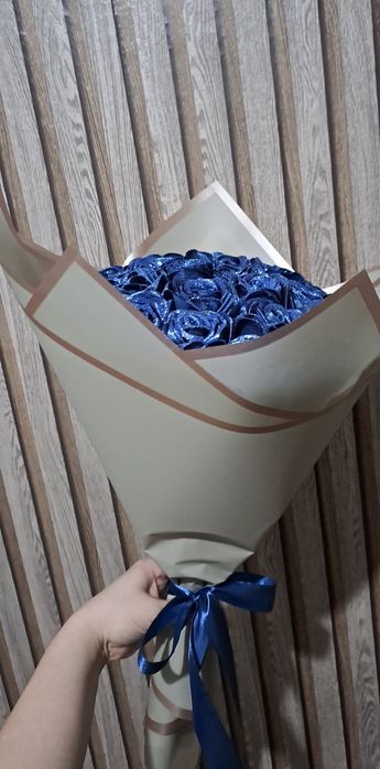 Розы из атласных лент