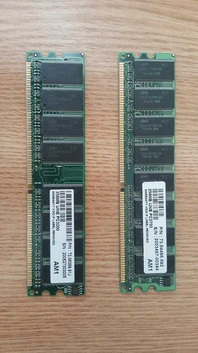 Set 2 memorii RAM noi de 256M DDR1