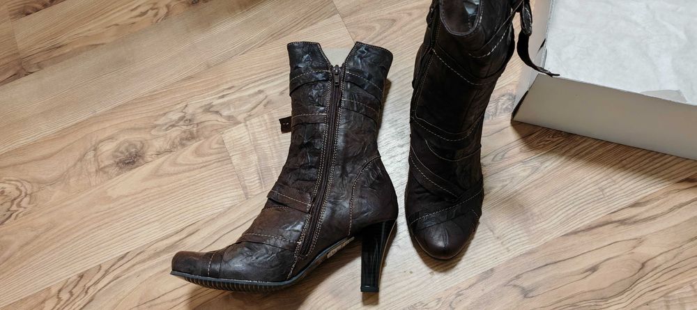 Елегантни Боти от естествена кожа цвят кафяв Нови Номер 38