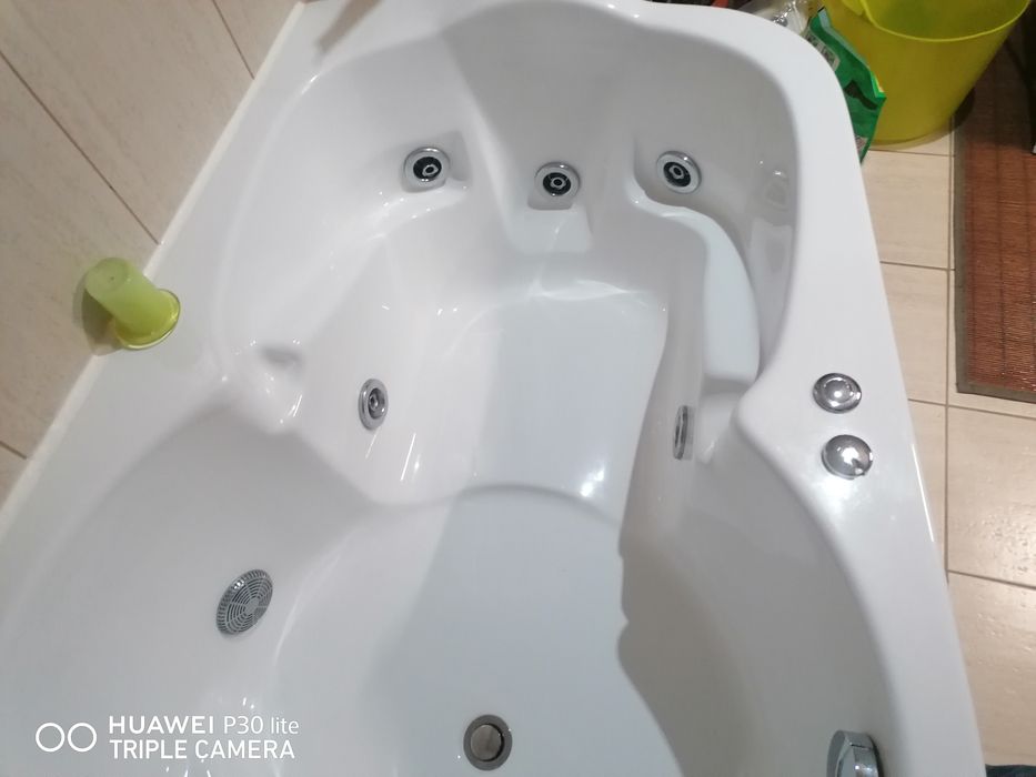 Cada hidromasaj de vânzare