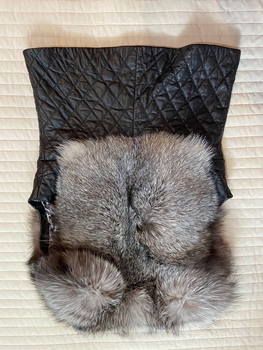Меховая жилетка
