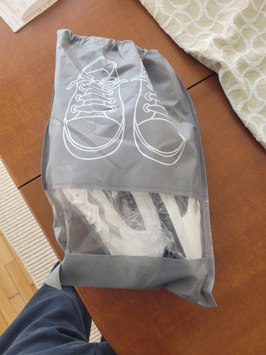 Vând adidași Spureme