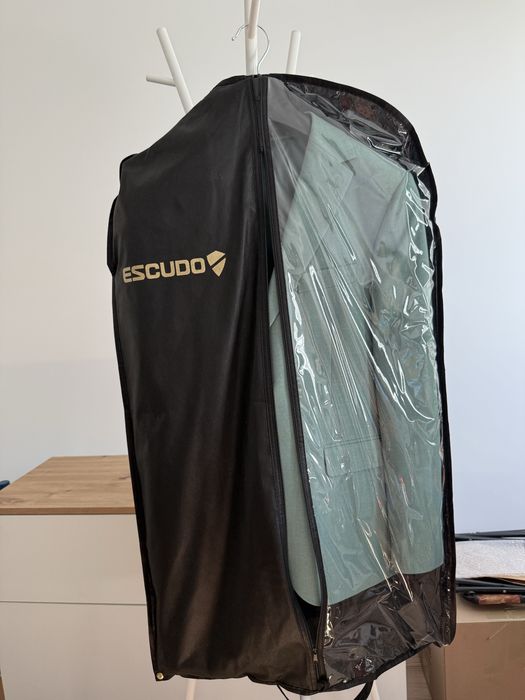 Sacou verde de barbati - Escudo