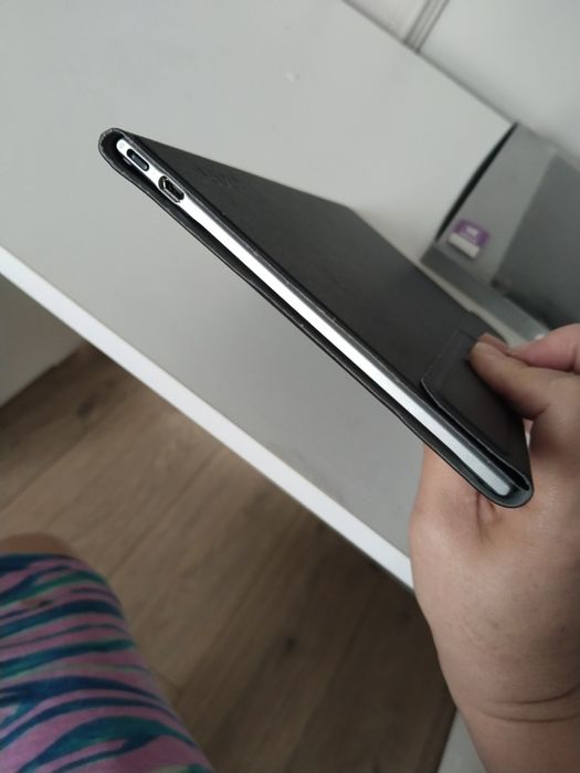 Продам блютуз клавиатуру