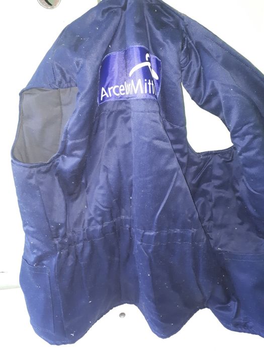 Продаётся жилеты   .