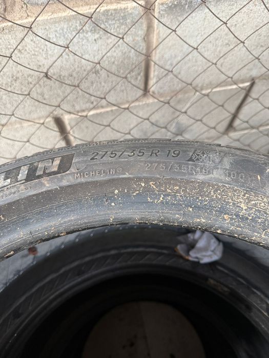 Б у комлект шин Michelin r19
