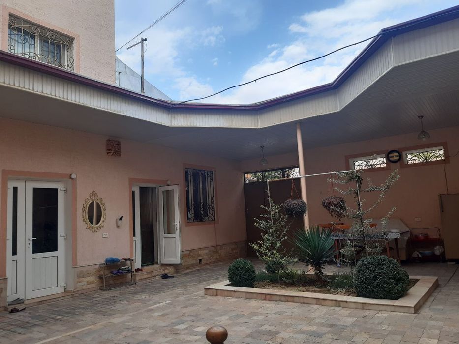 Продается коттедж в центре города