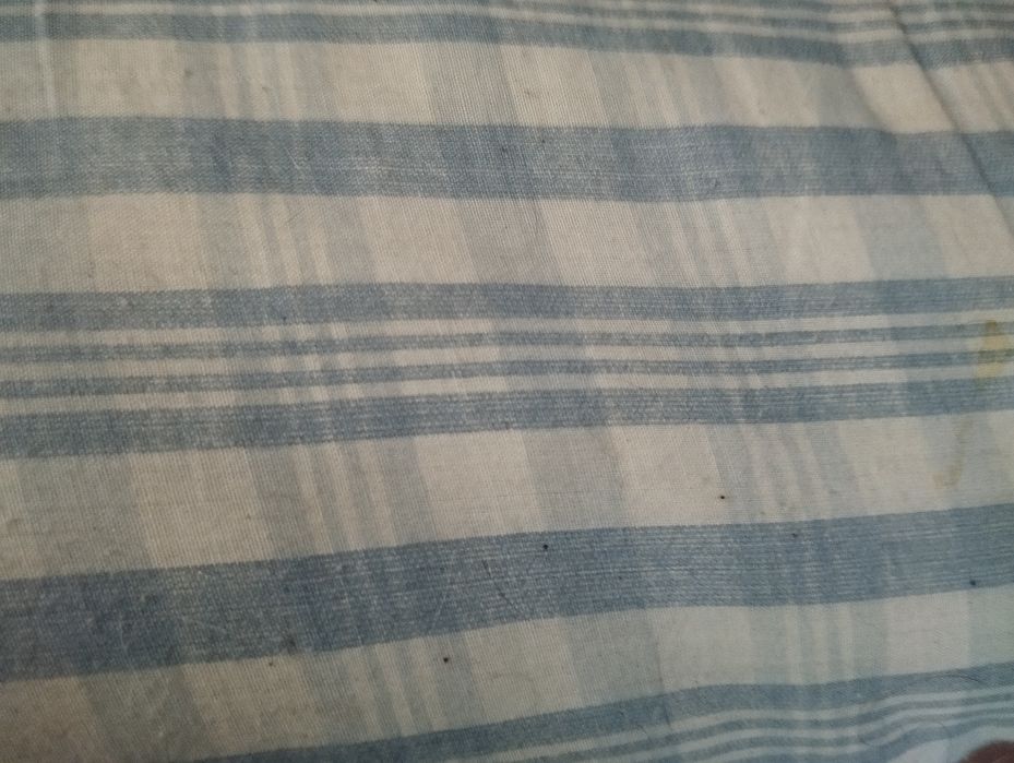 Plapumă f mare + cearșaf impecabil + pernà ,toate 250 lei