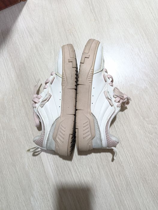 Кроссовки для девочки