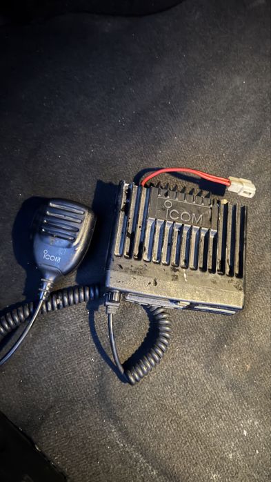 Продам радиостанция icom