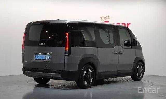 Kia PV5 EV Koreadan zakazga obkeberamiz CIP 32.650$