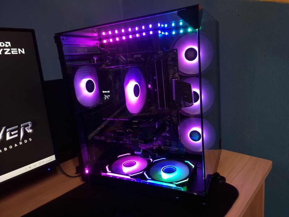 Къстъм Gaming PC | RX 9060 XT 16GB | Ryzen 5 5600 | 2TB NVMe | RGB | Custom кабели