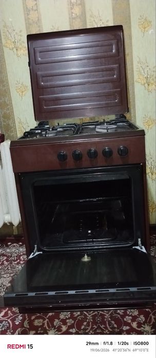 Продам газовую плиту артель б/у