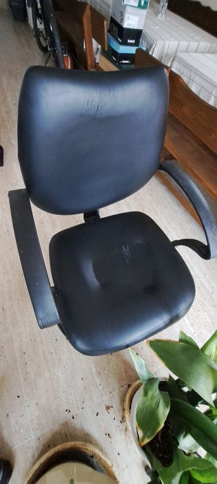 Професионален фризьорски стол