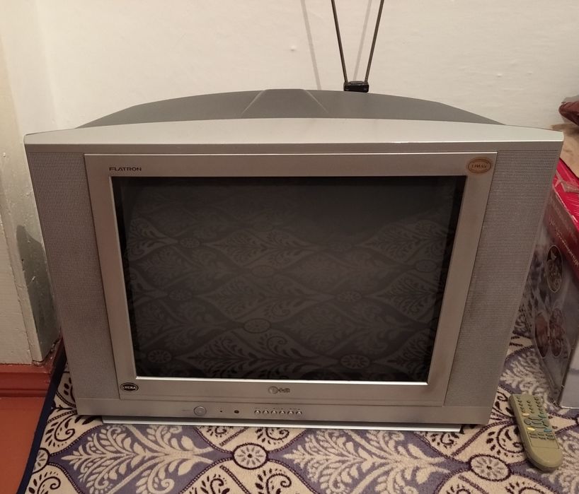 Телевизор Lg Flatron
