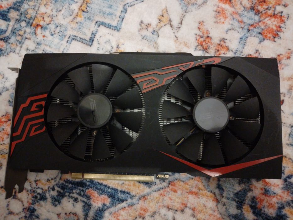 Продам запчасти .,