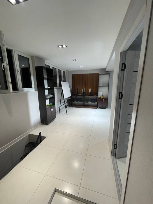 Под офис с мебелью ор,Америк.пос-во