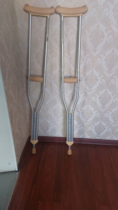 Продам  костыли не дорого