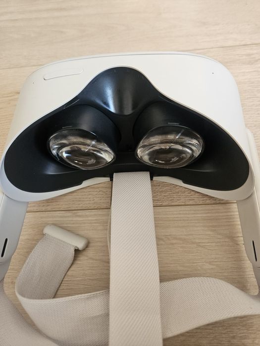 Meta oculus 3 complet si meta oculus 2 fara controllers