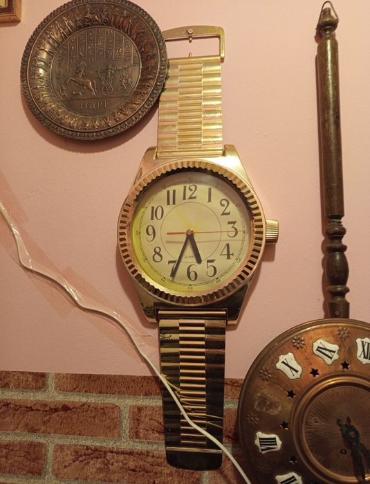 Ceas de perete vintage,anii 90, perfect funcțional