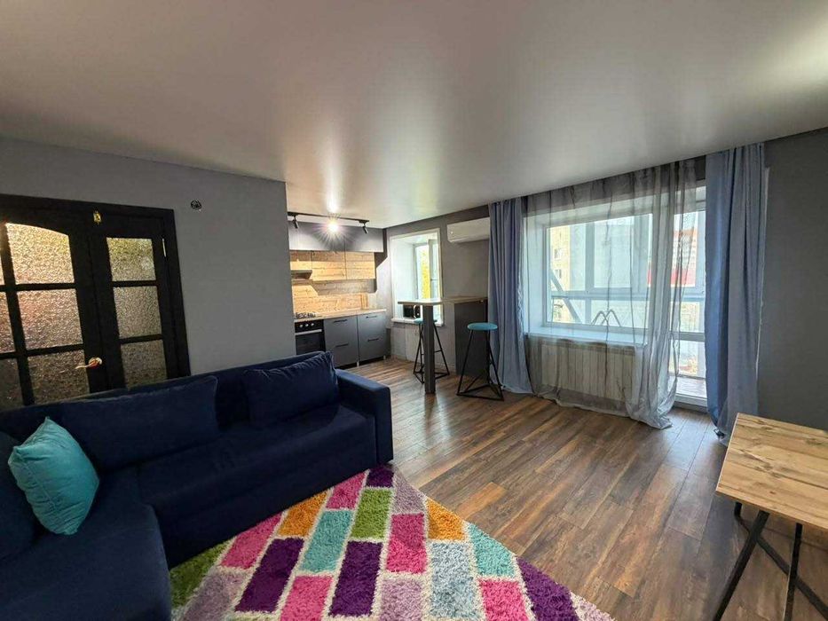 Дом печати 3 ком , 63 кв.