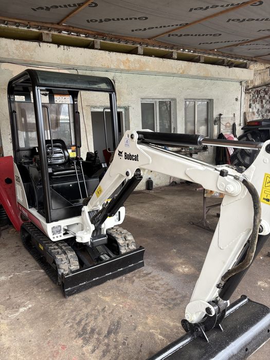 Miniexcavator BOBCAT 320