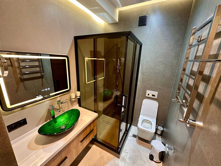 Продаётся квартира ЖК Yakkasaroy City mall