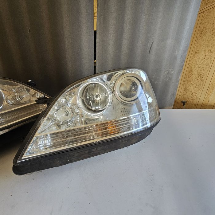 Фарове мерцедес ML  А164