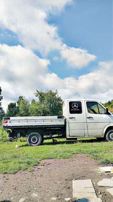 Vand camioneta. Stare bună. Detali in privat