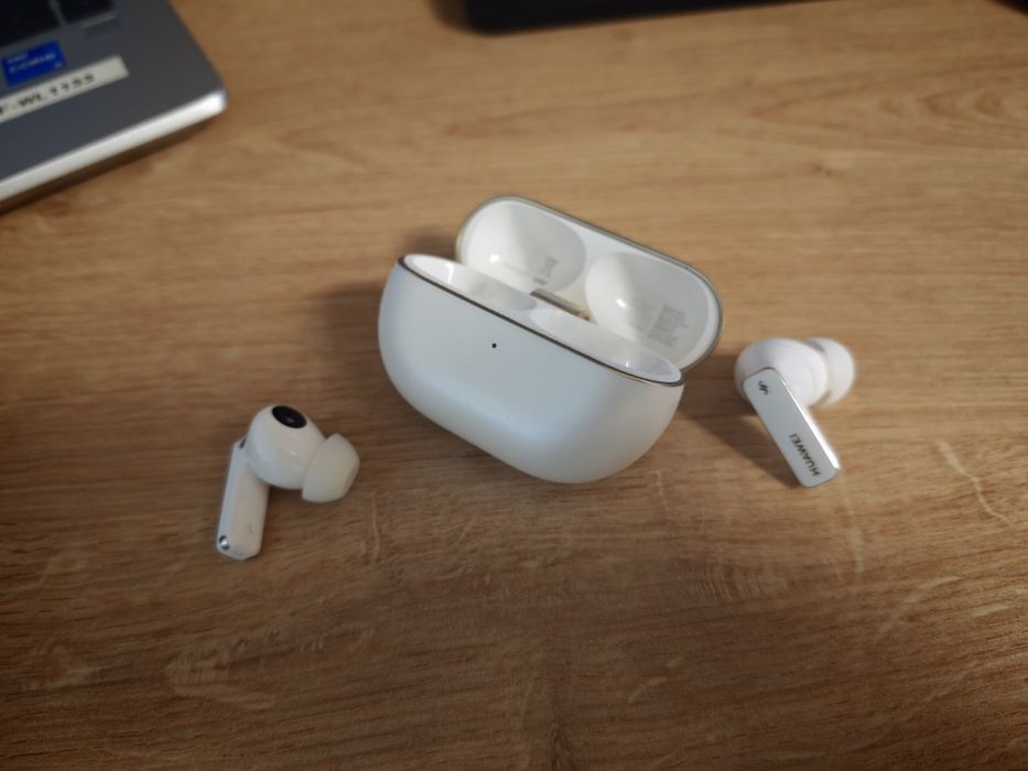 Vând Huawei Freebuds 4 Pro