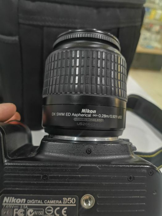 Зеркальная камера Nikon D50