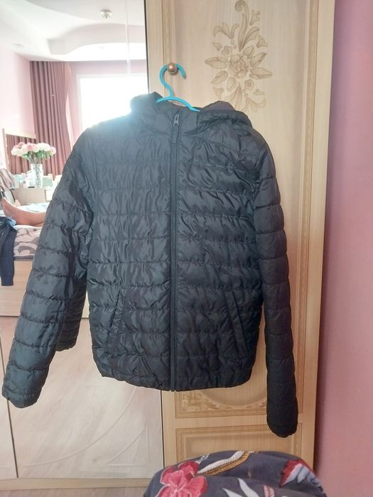 Продам куртку на осень,р.158-164