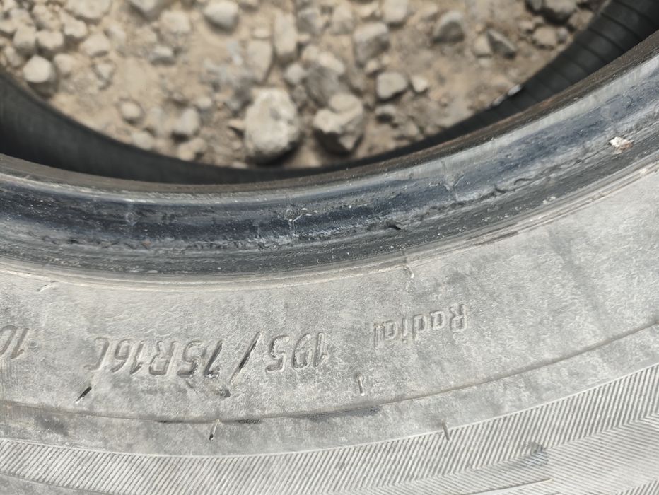 Продам резину на газель