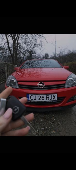 Vând Opel astra h GTC