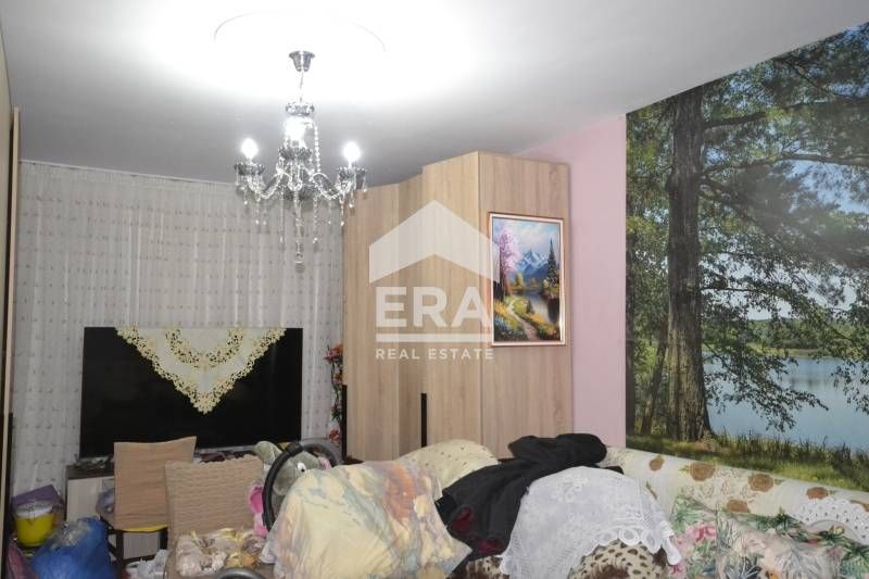 Продава се Тристаен апартамент в Хасково, Възраждане - 96 кв.м за 584 €/кв.м - Снимка #8