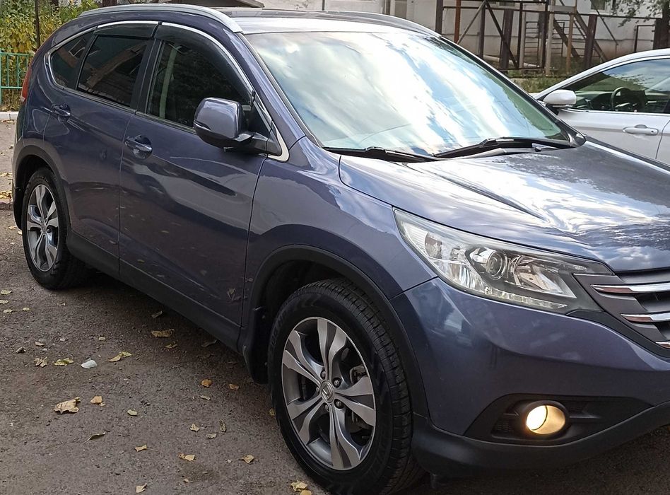 Автомобиль Хонда СРВ