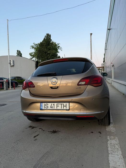 Opel Astra j 2013