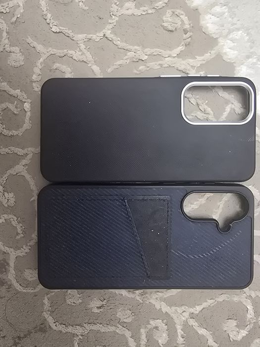 Продам Чехлы Самсунг А56