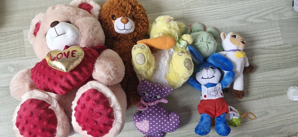 Лот с детски играчки