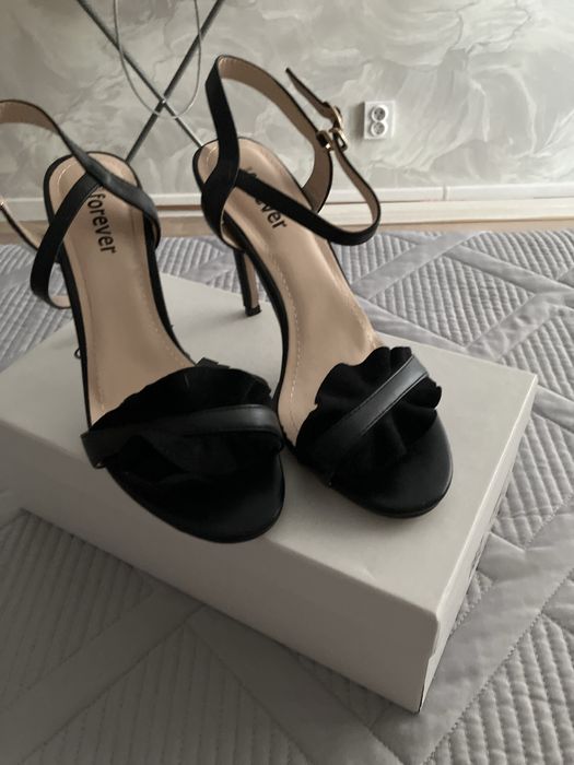 Продам туфли 39 размер