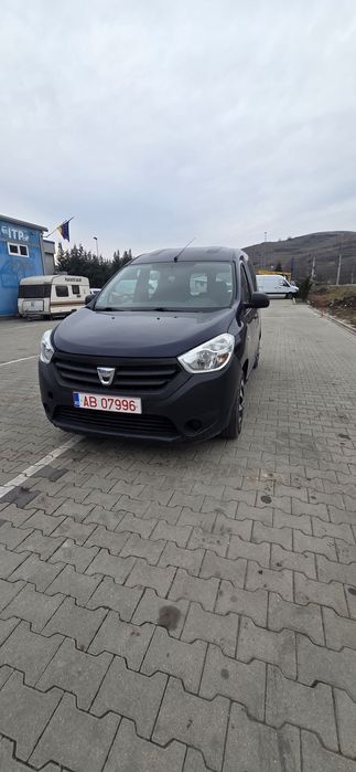 Vand Dacia dokker