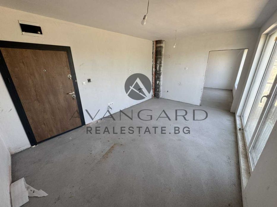 Продава се Двустаен апартамент в Пловдив, Остромила - 53 кв.м за 1480 €/кв.м - Снимка #2