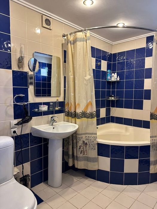 Продается 3 комнатная квартира ремонт Дархан, ул.Кары Ниязова