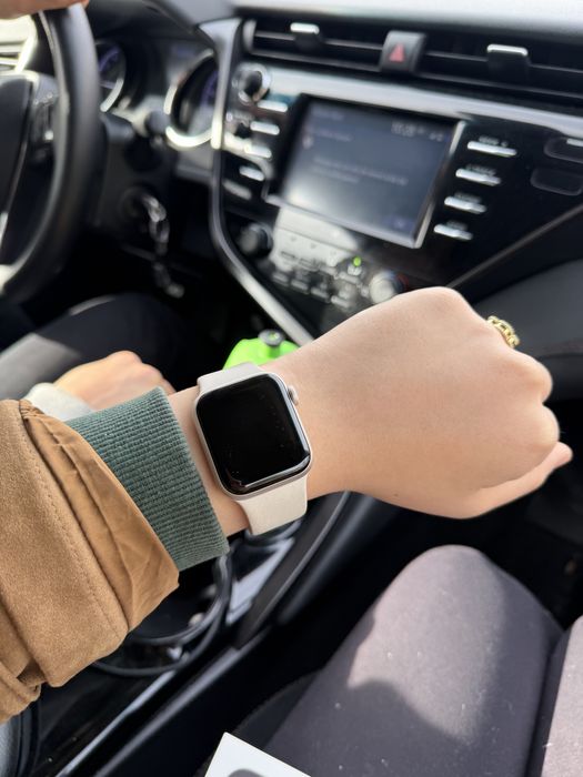 Apple watchSE, 40mm , оригинал