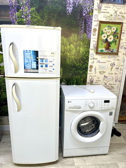 Продам Холодильник с Машинкой