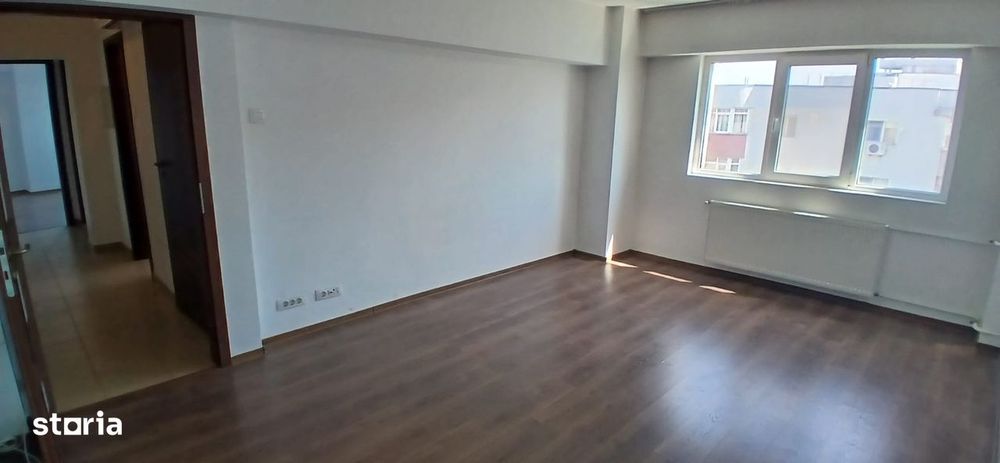 Metrou Academia Militara, 2 camere decomandat, zona Panduri - Marriot
