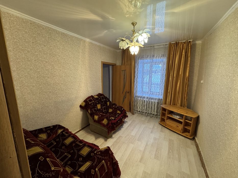 Сдам трехкомнотную  квартиру