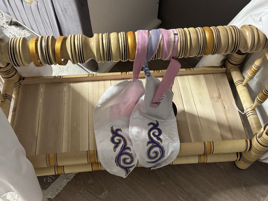 Продается новый бесик